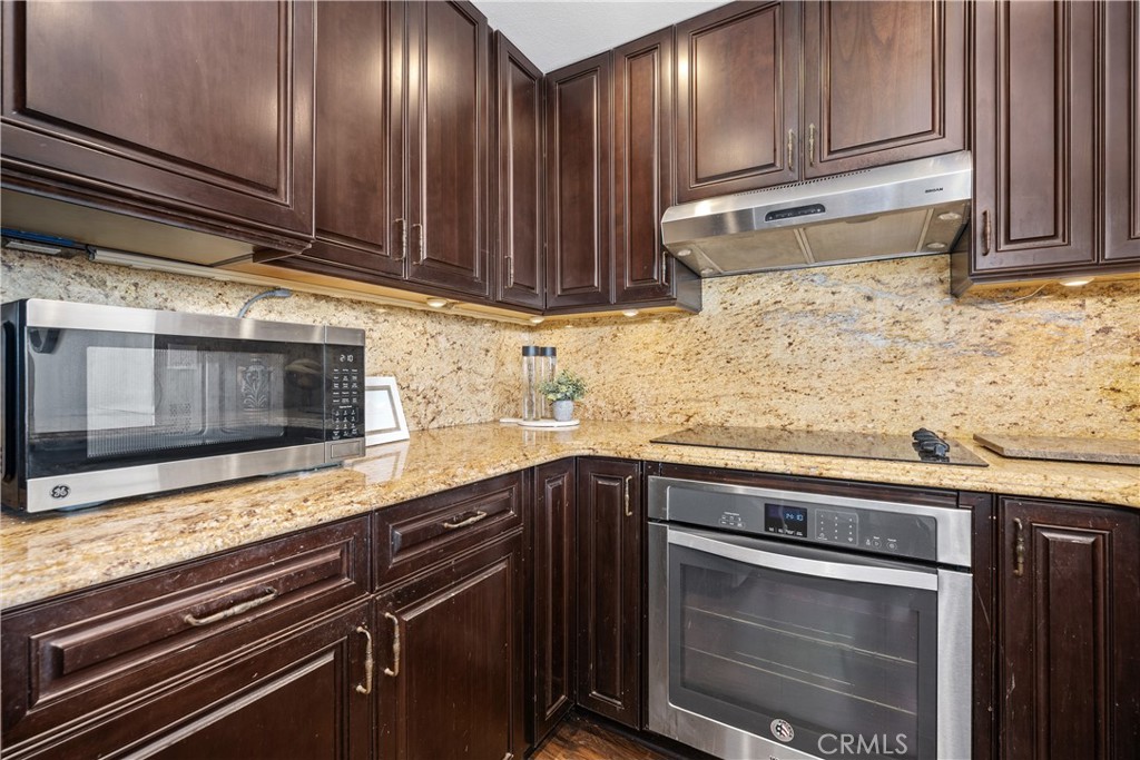 MLS #OC25246046 image #15