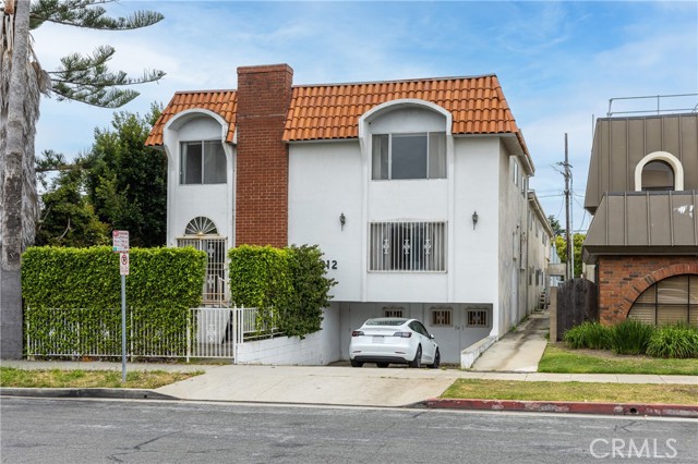 Detail Gallery Image 1 of 11 For 1312 19th St, Santa Monica,  CA 90404 - 16 Beds | 13 Baths