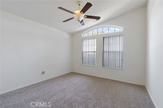 122 East, Madera CA: https://media.crmls.org/medias/f85b4058-1e0b-43b3-a5f5-d44e00fb213a.jpg