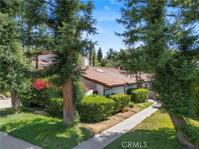 4359 Park Corona, Calabasas CA: https://media.crmls.org/medias/f85c12f5-250a-4368-94d8-2caa8f256895.jpg