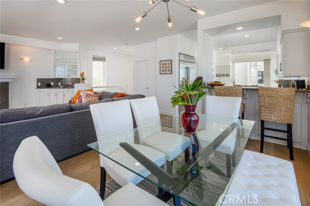 Detail Gallery Image 22 of 53 For 216 23rd St, Manhattan Beach,  CA 90266 - 4 Beds | 3 Baths