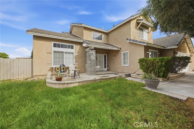 Detail Gallery Image 5 of 38 For 14673 Owens River, Victorville,  CA 92392 - 5 Beds | 3 Baths