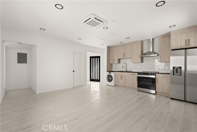 Detail Gallery Image 24 of 33 For 7943 Ledge Ave, Sun Valley,  CA 91352 - 3 Beds | 3 Baths