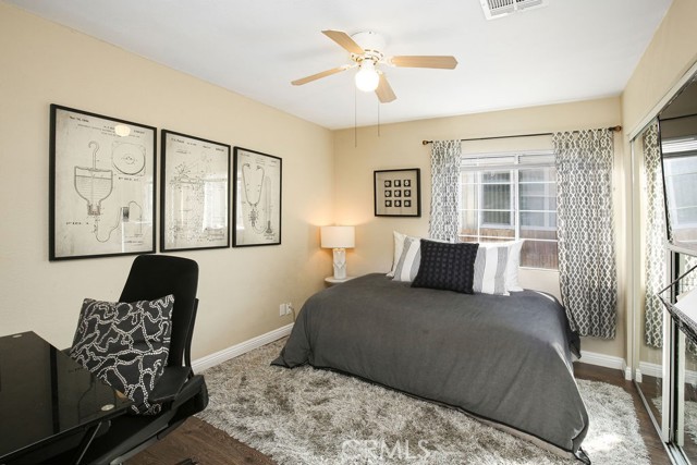Detail Gallery Image 13 of 41 For 5024 N Bentree Cir, Long Beach,  CA 90807 - 4 Beds | 2 Baths