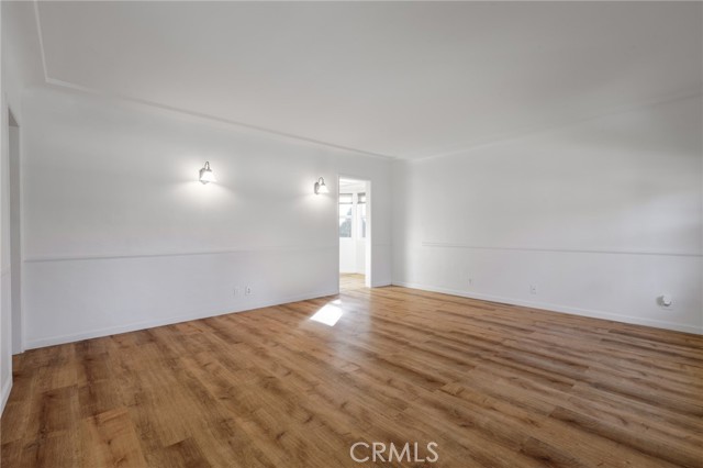 Detail Gallery Image 3 of 17 For 10326 Vassar Ave, Chatsworth,  CA 91311 - 2 Beds | 1 Baths