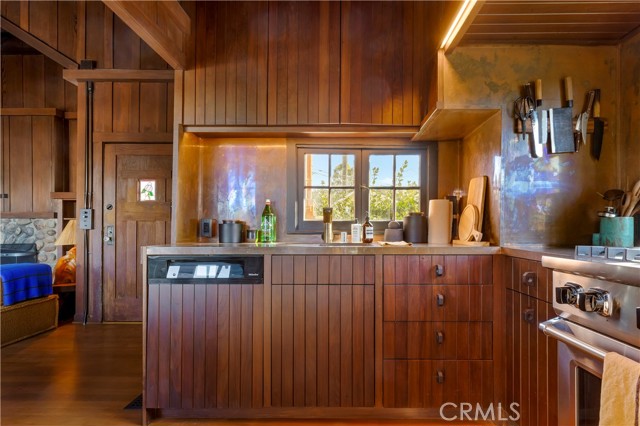 Detail Gallery Image 7 of 23 For 310 Hawthorne Rd, Laguna Beach,  CA 92651 - 1 Beds | 1 Baths