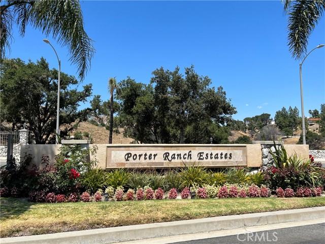 Detail Gallery Image 17 of 20 For 12170 Crystal Ridge Way, Porter Ranch,  CA 91326 - 3 Beds | 2/1 Baths