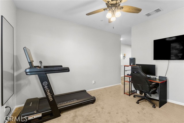 Image 13 of 39 For 6060 Mariposa Drive
