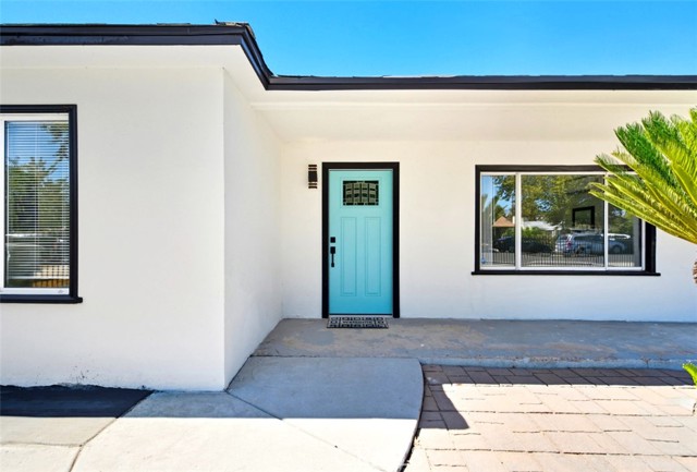 Detail Gallery Image 5 of 46 For 139 N Tahquitz, Hemet,  CA 92543 - 3 Beds | 2/1 Baths