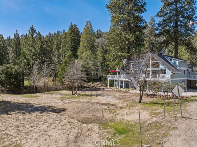 Detail Gallery Image 42 of 57 For 113 Brentwood, Lake Arrowhead,  CA 92352 - 6 Beds | 5/1 Baths