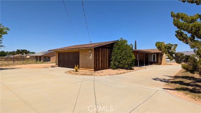 Detail Gallery Image 3 of 28 For 21512 Pahute Rd, Apple Valley,  CA 92308 - 2 Beds | 2 Baths