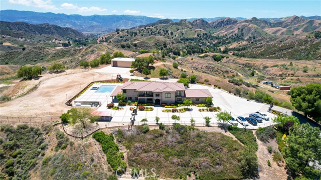 29732 Arroyo Oak Lane, Castaic CA: https://media.crmls.org/medias/f8615238-c406-463d-9b55-b17ee93c4a3a.jpg