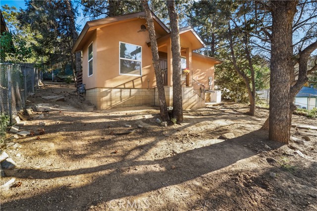 Detail Gallery Image 2 of 22 For 3504 Minnesota Trl, Frazier Park,  CA 93225 - 1 Beds | 1 Baths