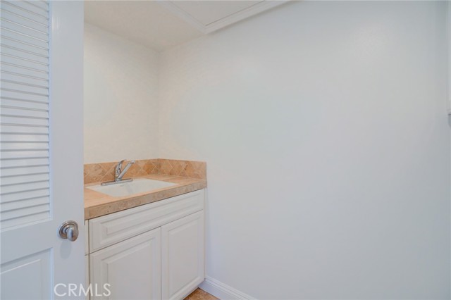 2905 Poinsettia Avenue, Manhattan Beach, California 90266, 5 Bedrooms Bedrooms, ,4 BathroomsBathrooms,Residential,Sold,Poinsettia,SB22039564