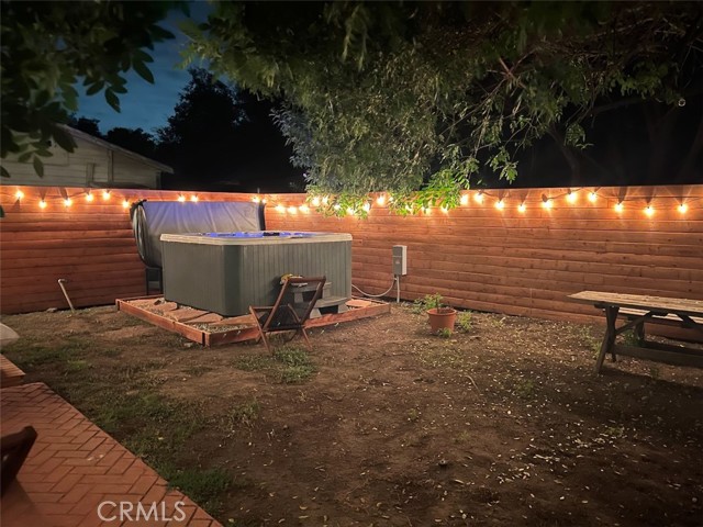 Detail Gallery Image 5 of 30 For 881 Winona Ave, Pasadena,  CA 91103 - 4 Beds | 3 Baths