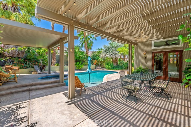 Detail Gallery Image 13 of 41 For 54030 Eisenhower Dr, La Quinta,  CA 92253 - 3 Beds | 2 Baths