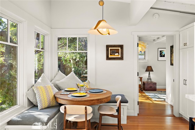 Detail Gallery Image 8 of 38 For 1511 Bluebird Canyon Dr, Laguna Beach,  CA 92651 - 3 Beds | 2 Baths