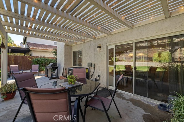 Detail Gallery Image 42 of 55 For 15845 Rosehaven, Canyon Country,  CA 91387 - 4 Beds | 3 Baths