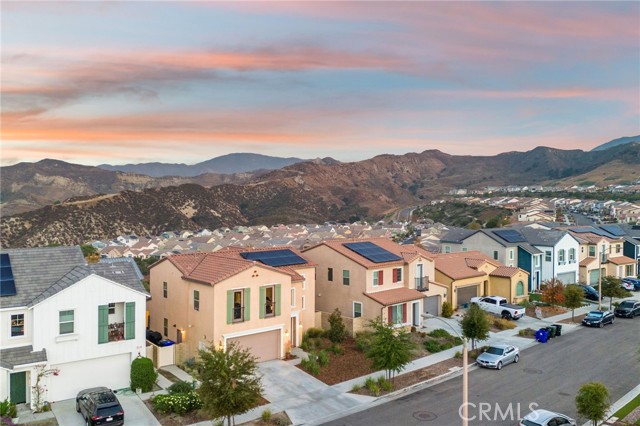 25140 Golden Maple Drive, Canyon Country CA: https://media.crmls.org/medias/f864be54-ee9d-4f45-9255-c86fea25a3f6.jpg