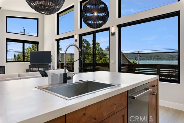 Detail Gallery Image 20 of 73 For 12630 Lakeshore Dr, Clearlake,  CA 95422 - 3 Beds | 3 Baths