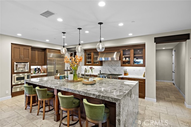 137 Sunset, Irvine CA: https://media.crmls.org/medias/f8653148-bacd-4658-8521-61328ba9cc61.jpg