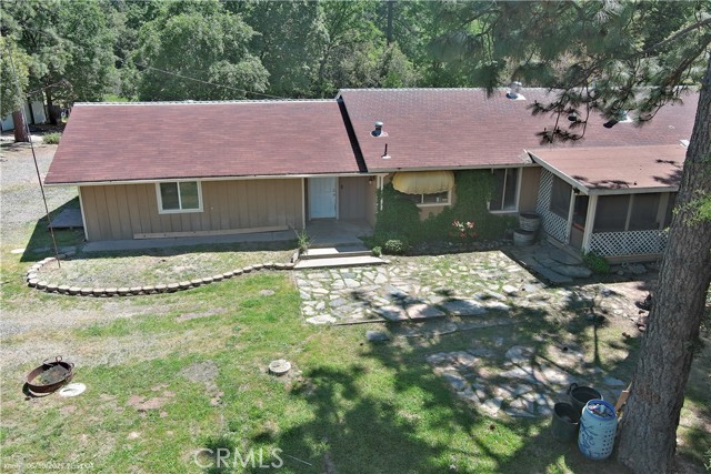 3260 E Westfall Road, Mariposa CA: https://media.crmls.org/medias/f86642fc-8a6b-4458-b163-db4cede13e98.jpg