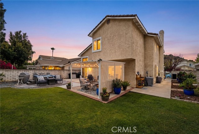 831 Arbor Cir, La Verne CA: https://media.crmls.org/medias/f86679de-1ff5-4a38-abcb-554212247b4d.jpg