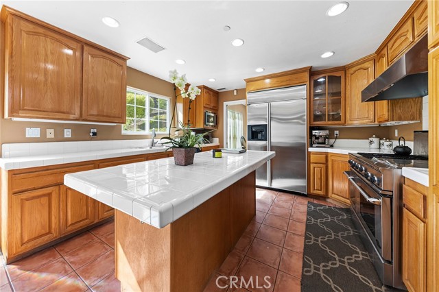 Detail Gallery Image 14 of 56 For 1036 Alpine Ct, Chino Hills,  CA 91709 - 4 Beds | 3/1 Baths