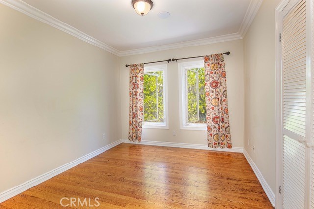 https://media.crmls.org/medias/f866989a-ed9f-4478-8c9c-f9d966622e85.jpg?preset=X-Large