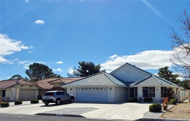 14767 Greenbriar Drive, Helendale CA: https://media.crmls.org/medias/f867737f-b106-4252-8f1b-c190c885bae7.jpg