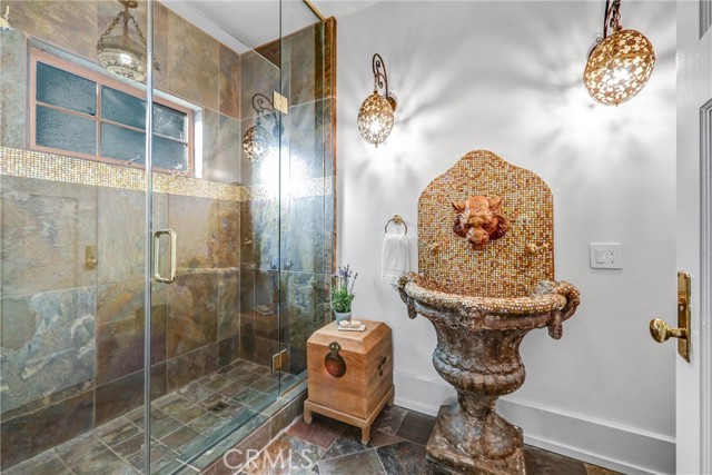 1215 Wentworth, Pasadena CA: https://media.crmls.org/medias/f8683dfa-fb64-4382-8885-5509030d27ea.jpg