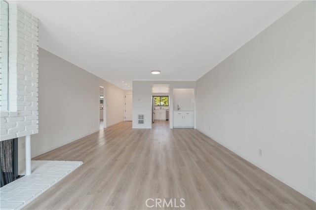 Detail Gallery Image 5 of 29 For 900 Cedar St #308,  El Segundo,  CA 90245 - 2 Beds | 2 Baths