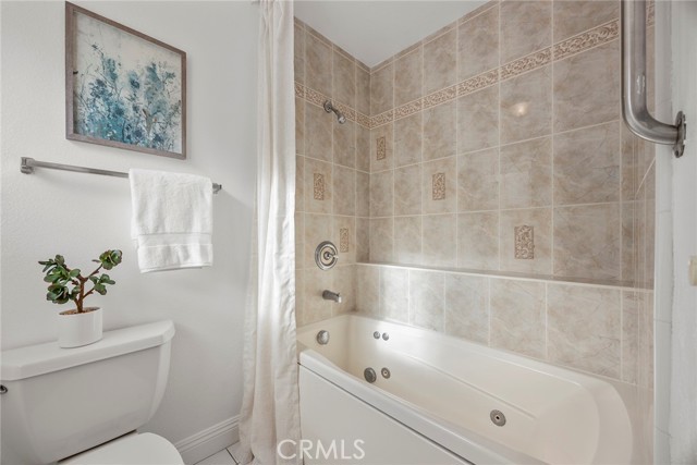 Detail Gallery Image 33 of 42 For 19 Alameda, Irvine,  CA 92620 - 5 Beds | 2/1 Baths