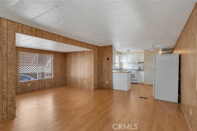 Detail Gallery Image 3 of 35 For 1675 Manzanita Ave #110,  Chico,  CA 95926 - 2 Beds | 1 Baths