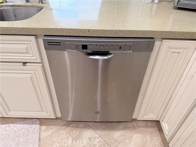 Detail Gallery Image 11 of 52 For 27370 Stonehenge, Hemet,  CA 92544 - 5 Beds | 4/1 Baths