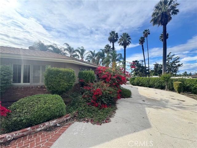 Detail Gallery Image 2 of 17 For 2866 Anna, Riverside,  CA 92506 - 3 Beds | 2 Baths