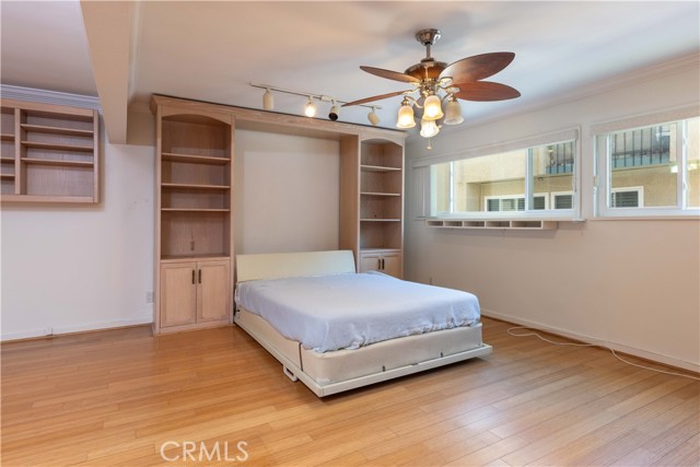 958 Palo Verde Avenue, Long Beach CA: https://media.crmls.org/medias/f86bcf2c-e872-43bb-b4d8-458579baf38a.jpg
