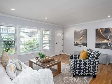 741 Hillcrest Street, El Segundo CA: https://media.crmls.org/medias/f86d34d9-16c2-421b-b02b-92c0f8823fed.jpg