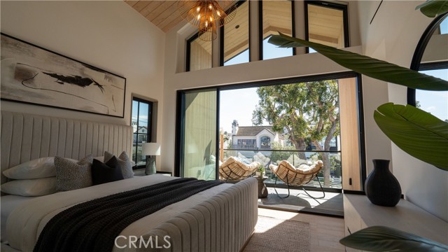 Detail Gallery Image 18 of 24 For 519 Narcissus Ave, Corona Del Mar,  CA 92625 - 3 Beds | 3 Baths
