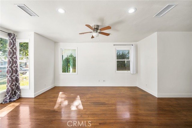 Detail Gallery Image 5 of 30 For 4851 Faculty, Long Beach,  CA 90808 - 6 Beds | 5 Baths