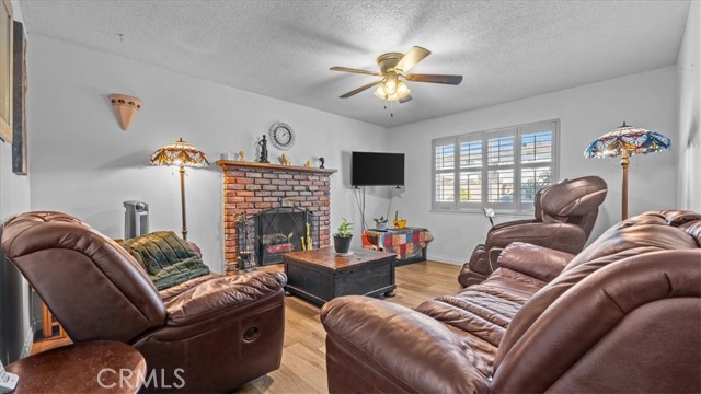Detail Gallery Image 12 of 27 For 2918 Gladstone, Pomona,  CA 91767 - 3 Beds | 2 Baths
