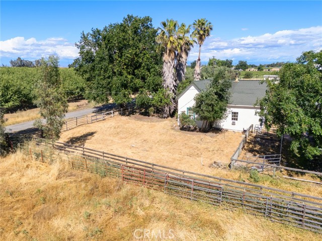 6197 County Road 4, Orland CA: https://media.crmls.org/medias/f86deab1-f8aa-4e4b-8612-8fd7c3cc6eb3.jpg