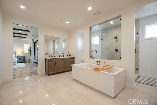 Detail Gallery Image 38 of 67 For 20558 W Bluebird Ct, Porter Ranch,  CA 91326 - 5 Beds | 6 Baths