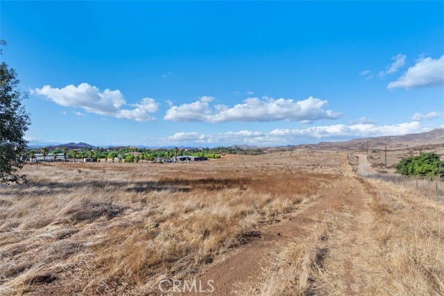 Detail Gallery Image 17 of 19 For 34255 Grigg Ln, Winchester,  CA 92596 - 3 Beds | 2 Baths