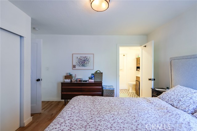 Image 52 of 71 For 1361 Armadale Avenue