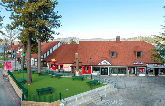 Detail Gallery Image 44 of 44 For 27312 Little Bear, Lake Arrowhead,  CA 92317 - 4 Beds | 4/1 Baths