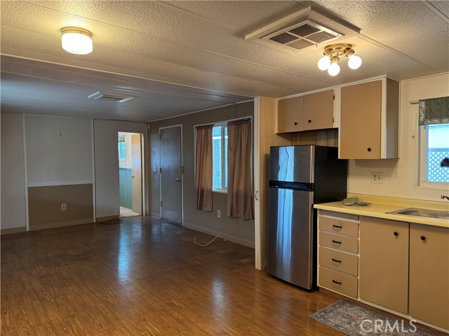 Detail Gallery Image 5 of 20 For 2240 Golden Oak Spc #15, Merced,  CA 95341 - 2 Beds | 1 Baths