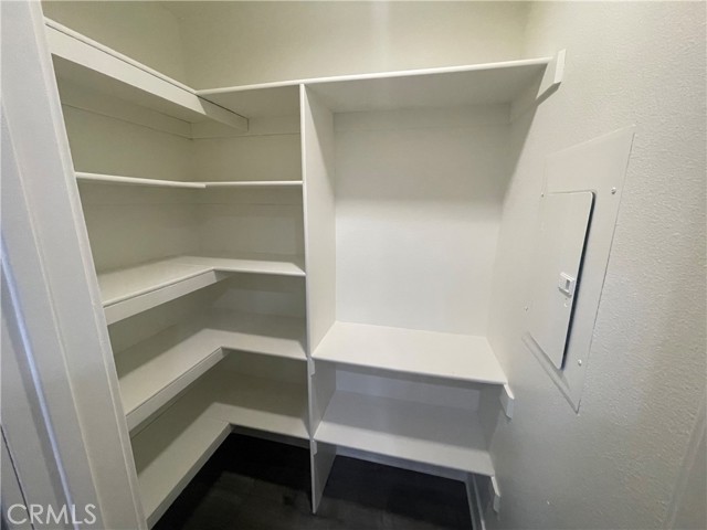 Detail Gallery Image 11 of 33 For 11312 Huston St #8,  North Hollywood,  CA 91601 - 3 Beds | 2/1 Baths