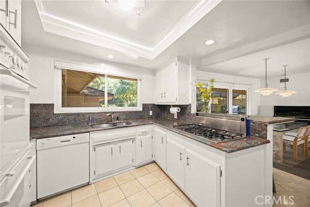 250 Hillgreen Place, Arcadia CA: https://media.crmls.org/medias/f870e43a-3217-4117-bba6-298a5007538a.jpg