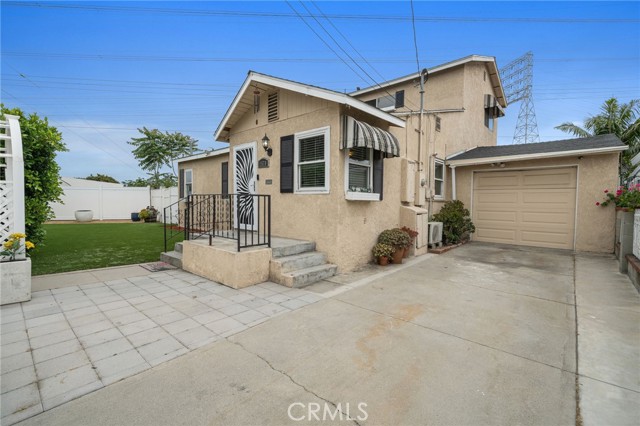 1570 Lincoln Street, Long Beach, California 90810, 3 Bedrooms Bedrooms, ,3 BathroomsBathrooms,Single Family Residence,For Sale,Lincoln,PW24119595